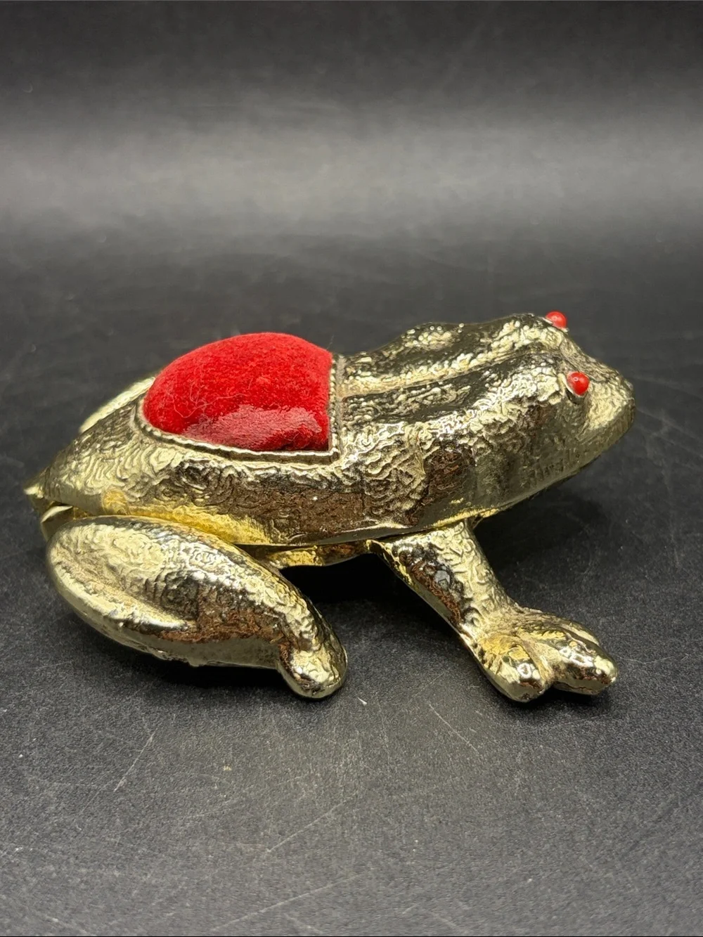Jameco Vintage Frog Sewing Pin Cushion Metal Trinket Box Hinged Lid Cottagecore